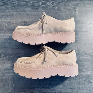 NWOT No Boundaries Moc Toe Lace-up Platform Shoe